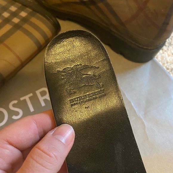 Authentic Burberry of London Rainboots Womens size 9 / EUR 40 - Picture 2 of 8